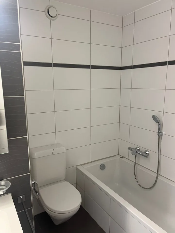 Appartement spacieux 5.5 pièces sur la rue principale à Biberist – disponible immédiatement !