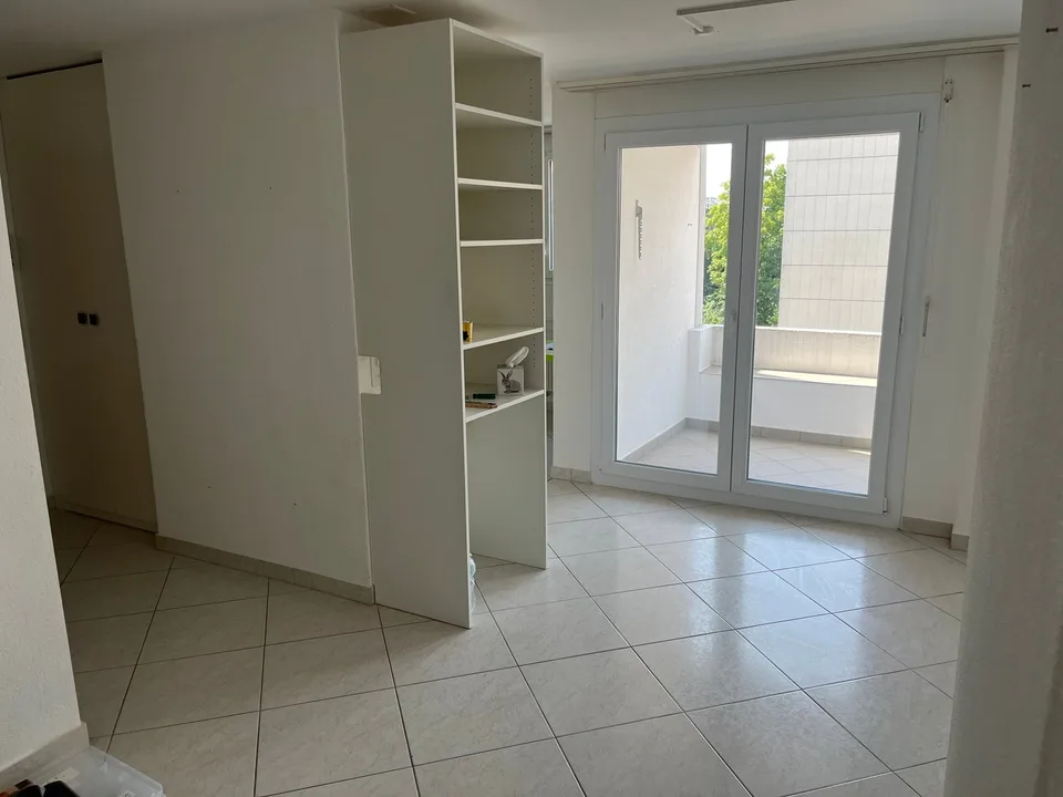 Appartement spacieux 5.5 pièces sur la rue principale à Biberist – disponible immédiatement !
