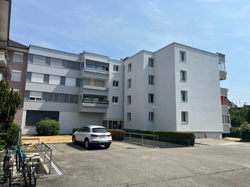 Geräumige 5.5-Zimmer-Wohnung an der Hauptstrasse in Biberist –sofort verfügbar!"