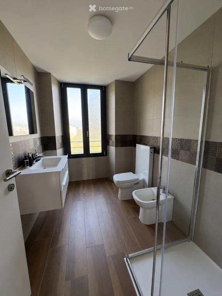 Wohnung 104mq zur Miete in Stabio 1700chf