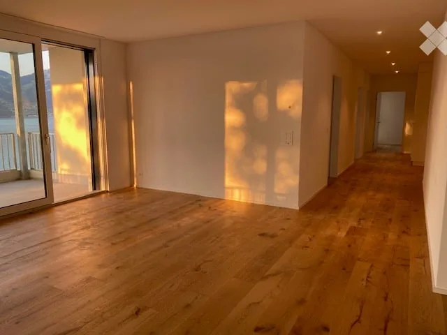Appartement spacieux 5.5 pièces avec vue imprenable sur le lac et les montagnes à Beckenried