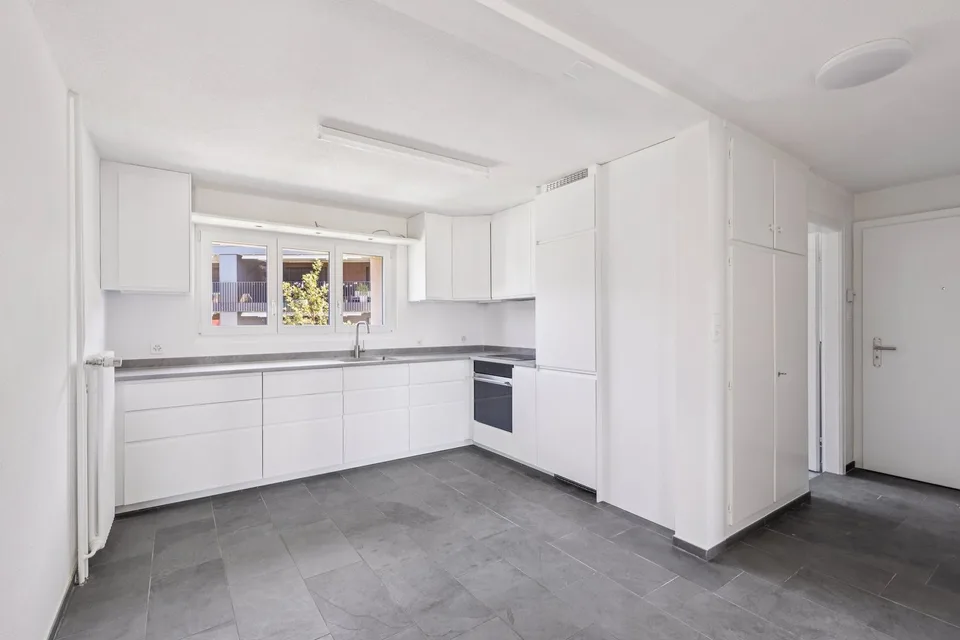 Sonnige Wohnung mit grosser Terrasse und Weitsicht an bester Lage in der neuen Überbauung