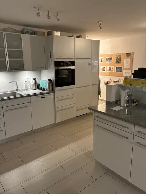 Ampio appartamento mansardato 4.5 locali su Poststrasse a Gelterkinden