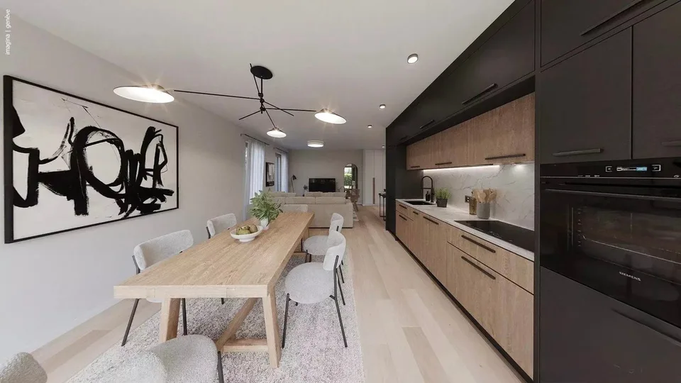 Appartamento contemporaneo con tetto e giardino privato.