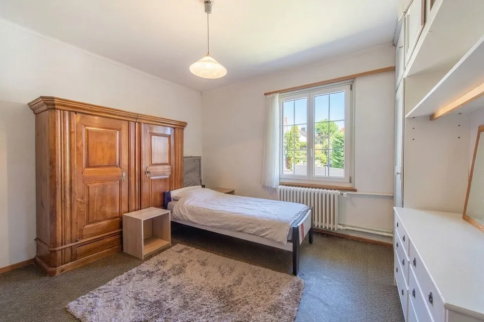 A house, countless possibilities - two-family house with garden idyll and development potential