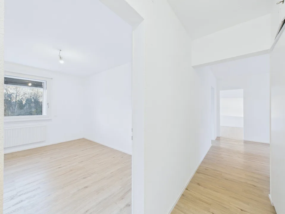 Attraktive 4.5-Zimmer-Wohnung mit Waschturm & Parkplatz