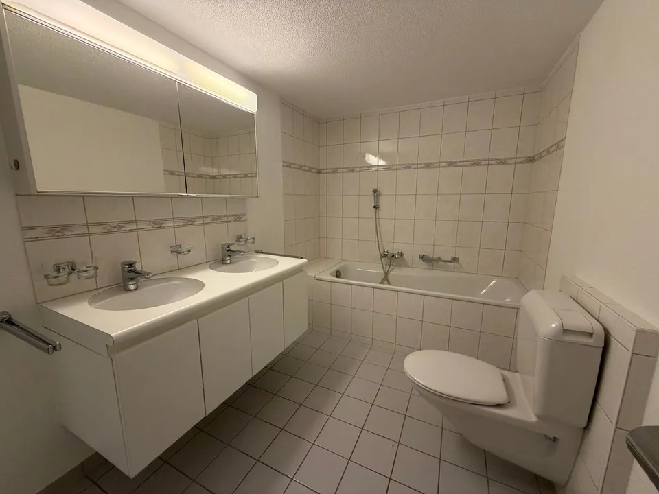 Gemütliche 2-Zimmer-Wohnung mit Balkon in Kestenholz – sofort verfügbar!