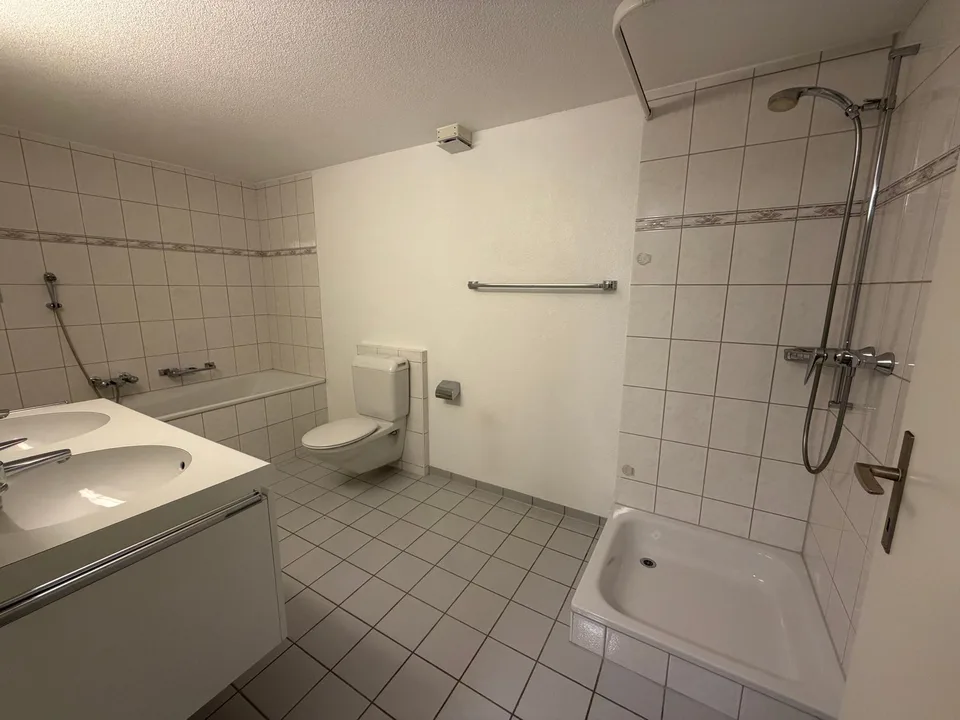 Gemütliche 2-Zimmer-Wohnung mit Balkon in Kestenholz – sofort verfügbar!