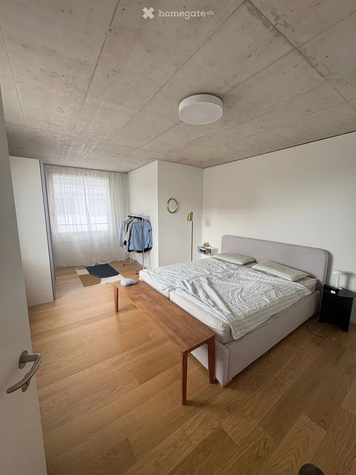 Moderne 2.5-Zimmer-Neubauwohnung an der Segnesstrasse in Zürich-Altstetten