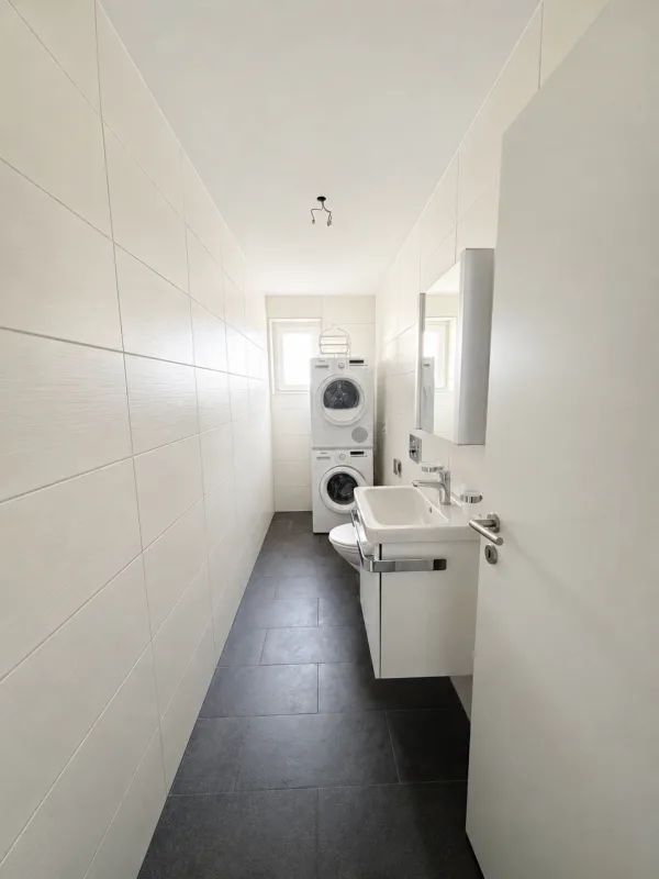 Tavannes, prächtiges Duplex mit 5.5 Zimmern im 1./2. Stock mit Balkon
