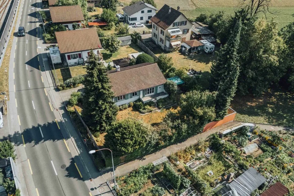 6-Zimmer-Einfamilienhaus mit Garten und vielseitigem Gestaltungspotenzial