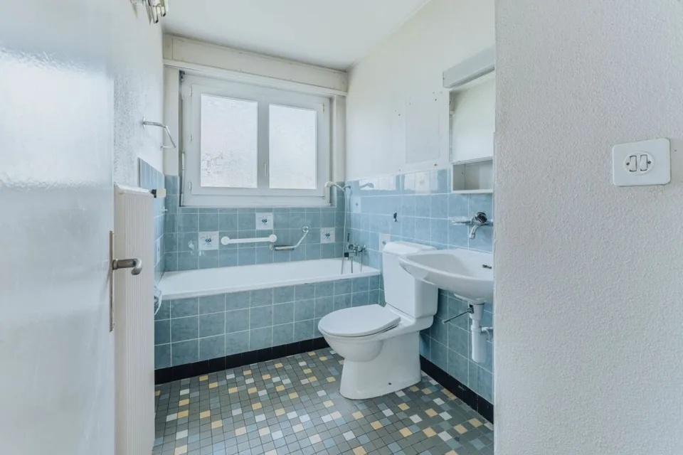6-Zimmer-Einfamilienhaus mit Garten und vielseitigem Gestaltungspotenzial