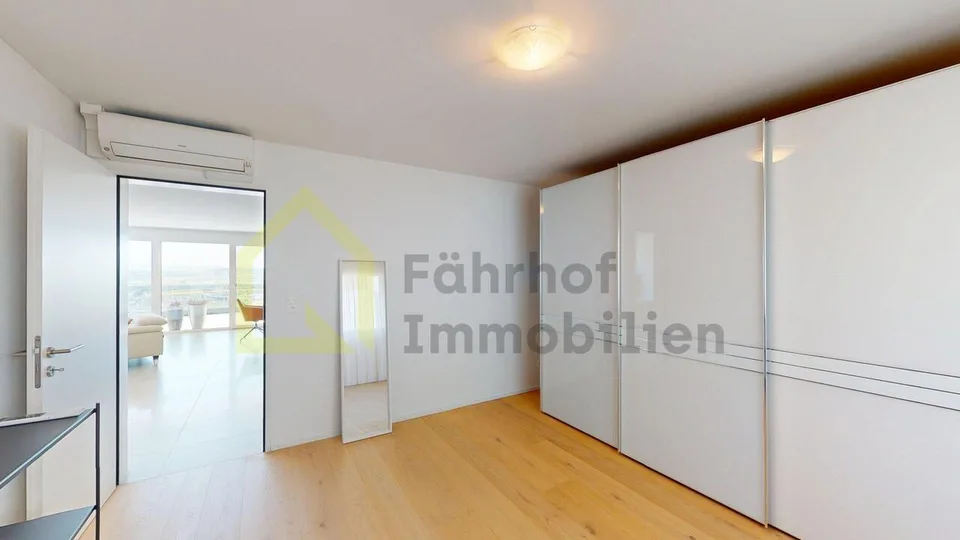 Exklusive Attikawohnung mit atemberaubender Panoramasicht