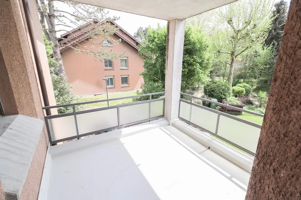 Appartement de 4,5 pièces fraîchement rénové avec place de parking, salle de hobby et compartiment de cave