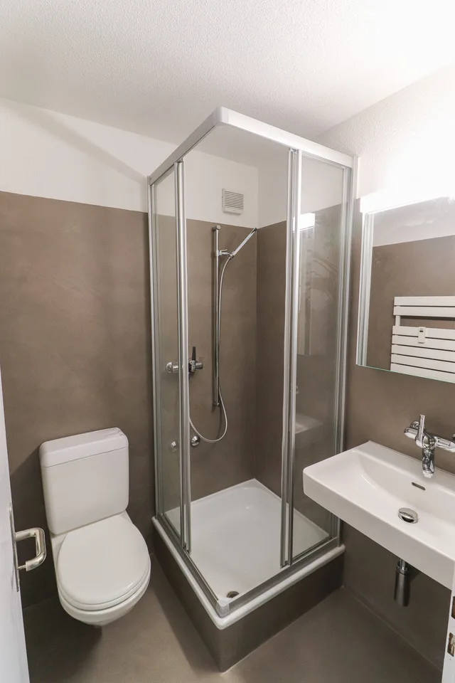 Appartement de 4,5 pièces fraîchement rénové avec place de parking, salle de hobby et compartiment de cave