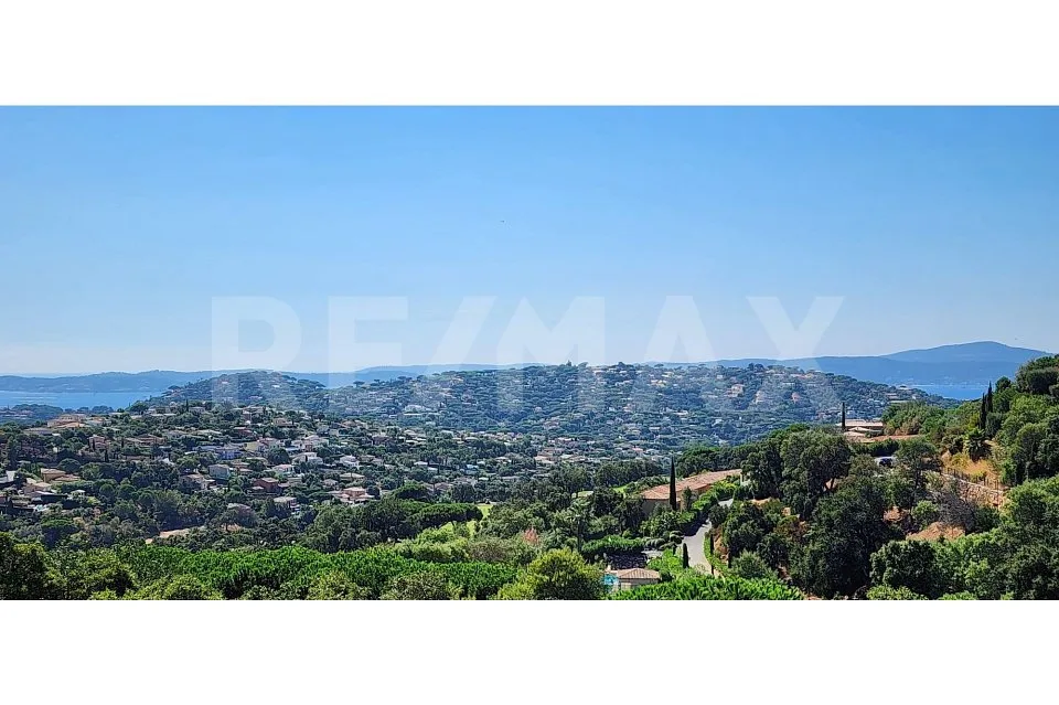 Appartement maisonette attractif de 5 pièces à Sainte-Maxime Côte d'Azur