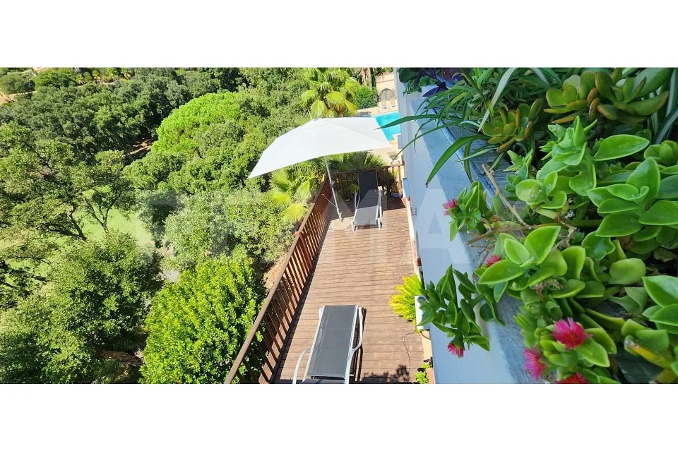 Appartement maisonette attractif de 5 pièces à Sainte-Maxime Côte d'Azur