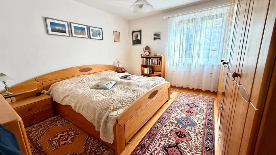 4.5-Zimmer-Wohnung mit Balkon und Garage in Köniz