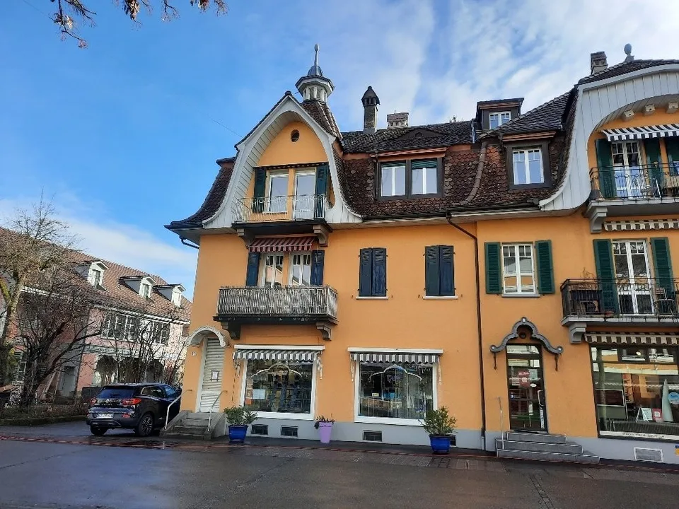 Attractive office or retail space for rent in the center of Bümpliz