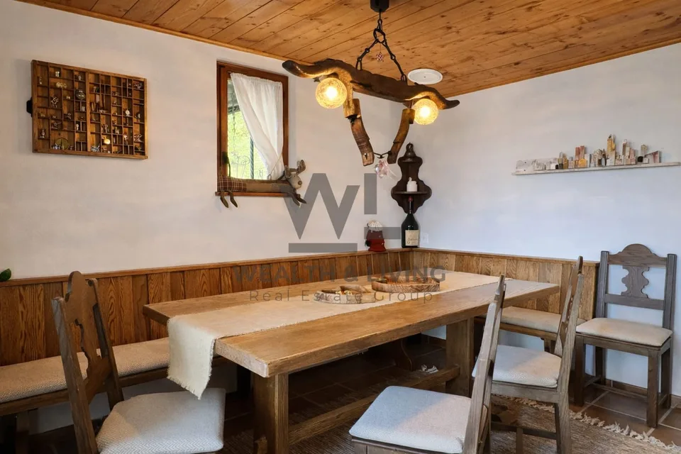 Chalet con terreno edificabile di 1387 m² e garage