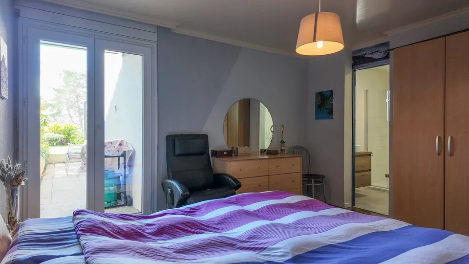 Charmant duplex avec jardin et vue sur lac et montagnes