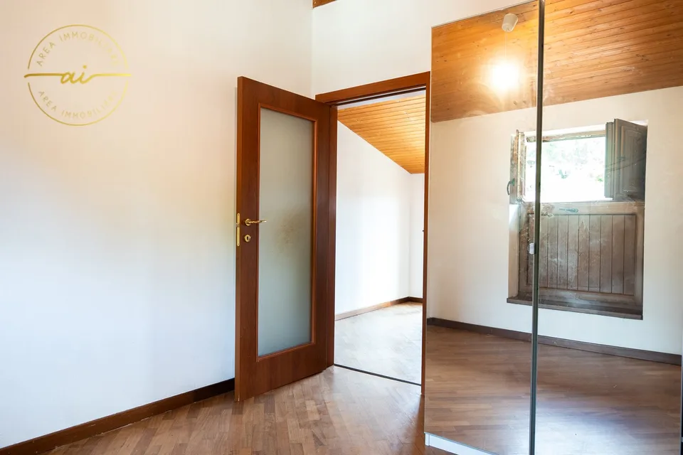 Maison multifamiliale avec 3 appartements à vendre, idéale également comme investissement