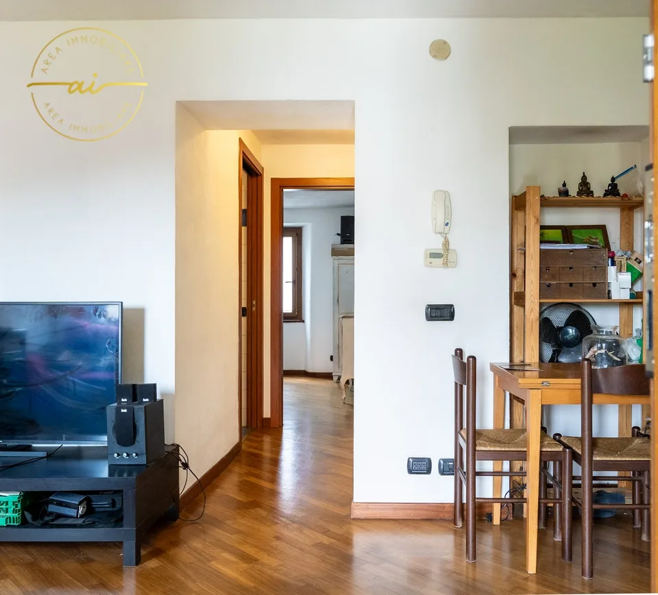 Maison multifamiliale avec 3 appartements à vendre, idéale également comme investissement
