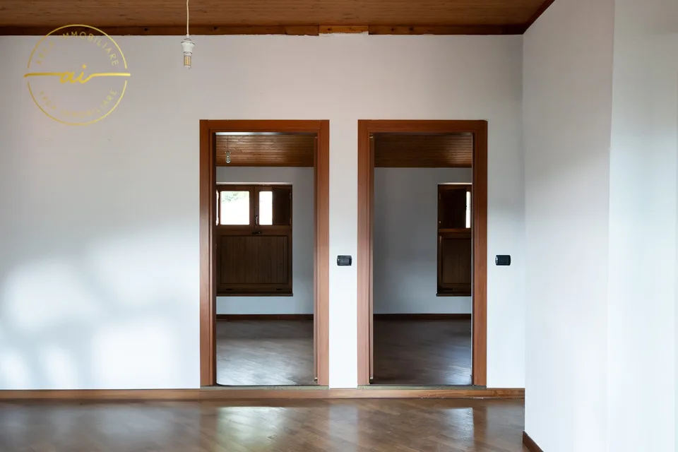 Maison multifamiliale avec 3 appartements à vendre, idéale également comme investissement