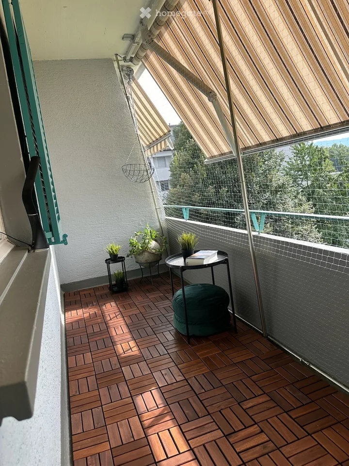 Appartamento luminoso 3 locali al 3° piano con balcone – Zeltweg 39, Uster