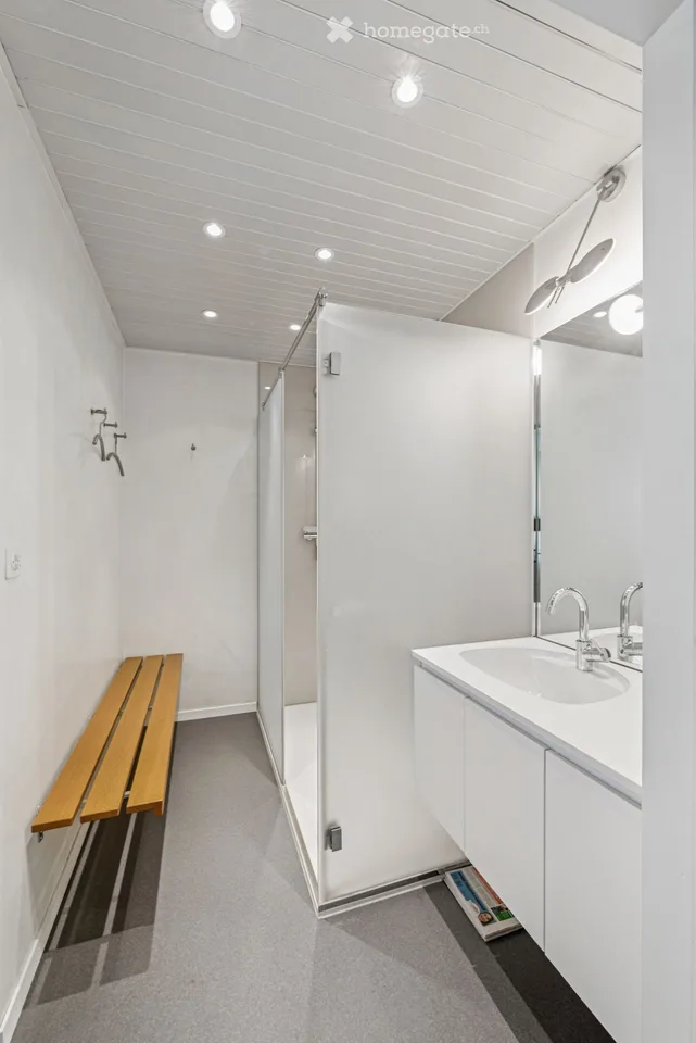 Bright office spaces for rent in an excellent location, 50 m² to 311 m²