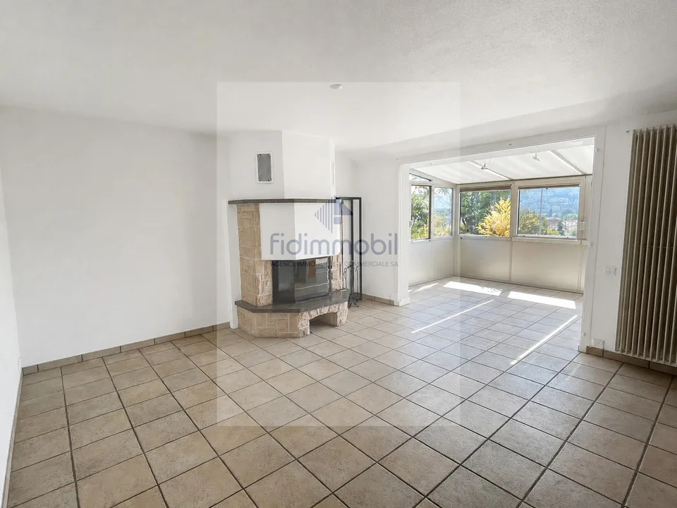 Charmant 3 pièces avec belle terrasse dégagée