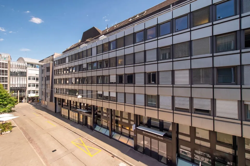 Einstellhallenplatz am Aeschenplatz