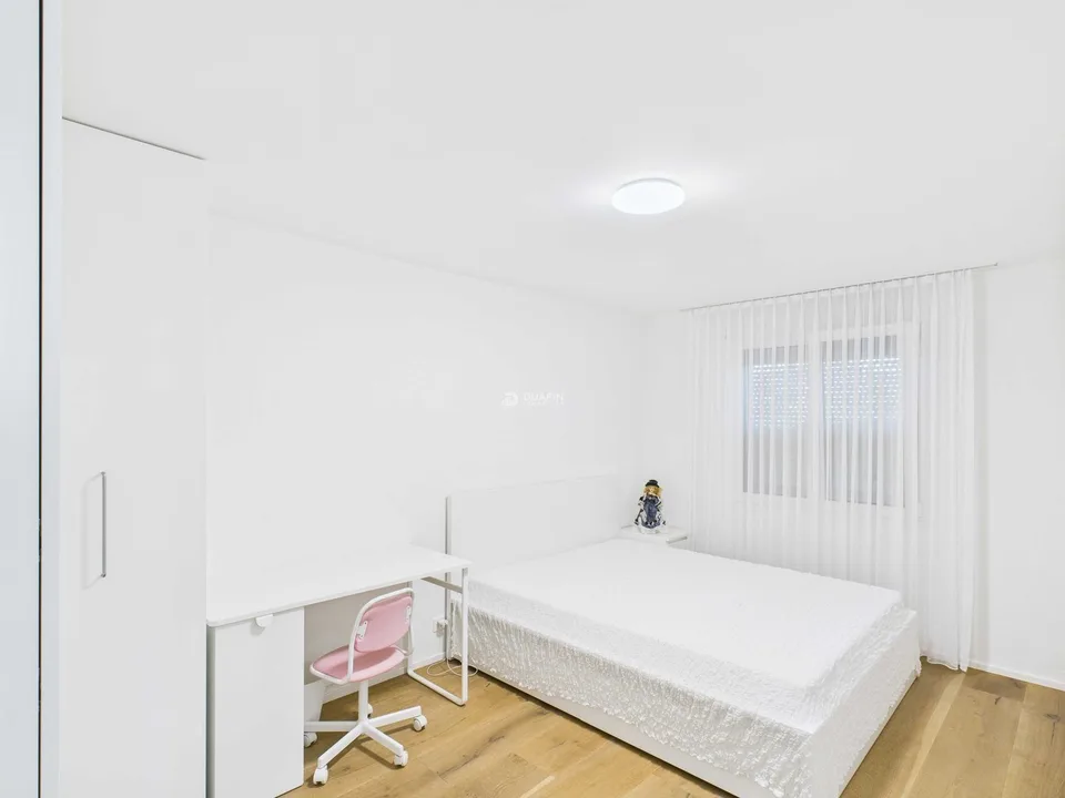 Appartement en terrasse de 6,5 pièces à Unterentfelden