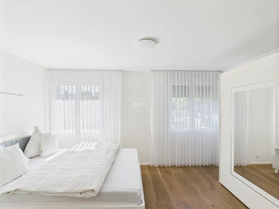 Appartement en terrasse de 6,5 pièces à Unterentfelden
