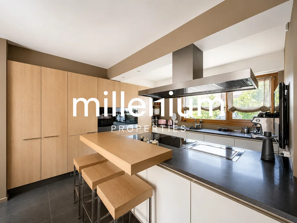 Exklusivität - Schöne Familienvilla mit Pool