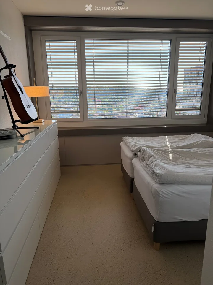 Moderne 2-Zimmer-Wohnung mit atemberaubendem Ausblick in Oerlikon