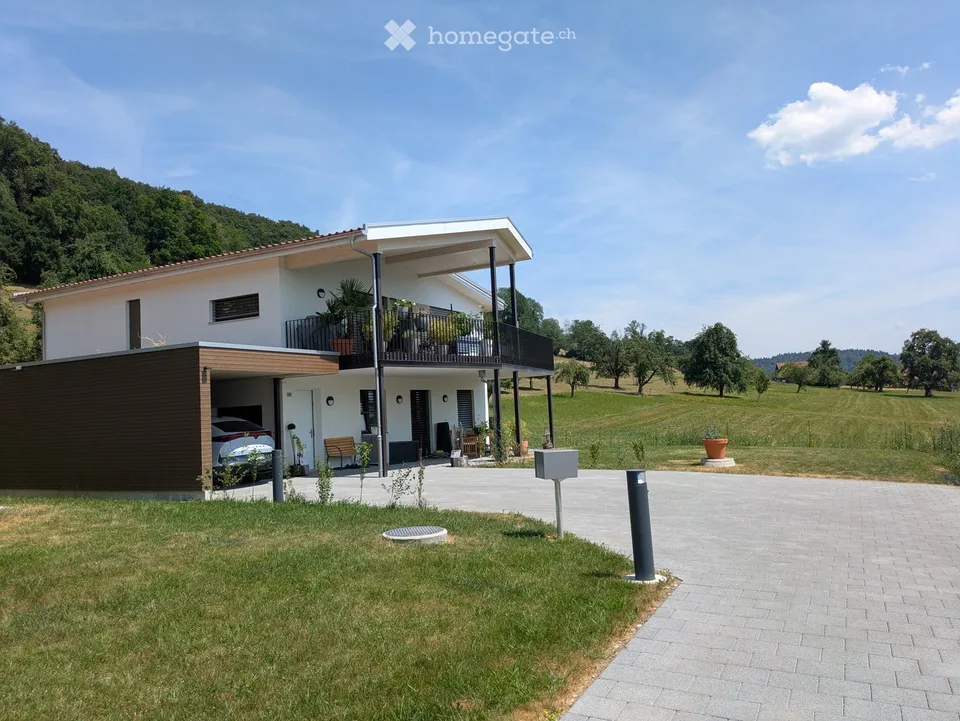 Modernes 5.5-Zimmer-Einfamilienhaus, ruhige Lage, idyllisches Flair mit Bergblick