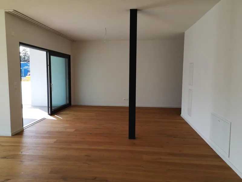 Hochwertige 3.5-Zimmerwohnung in Seenähe mit zwei Balkonen