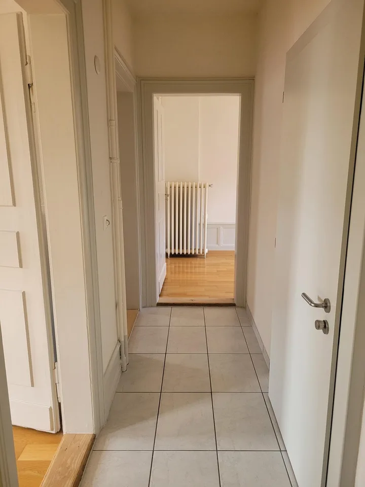 Ruhige Wohnung mit Balkon