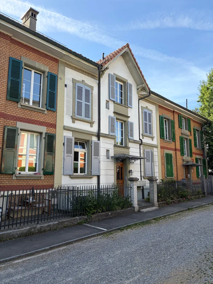 Ruhige Wohnung mit Balkon