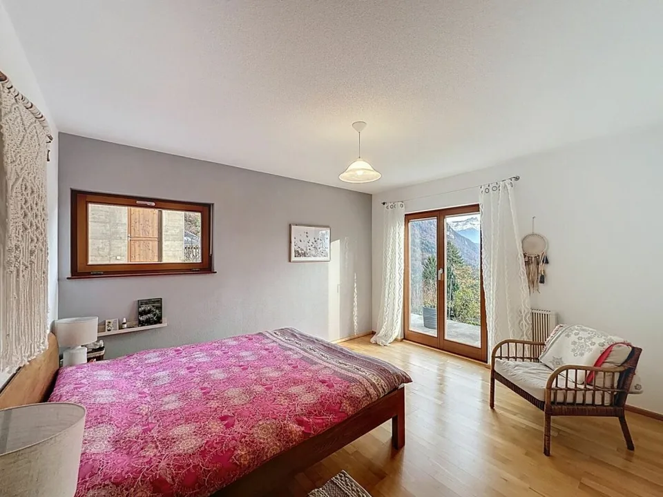 Prachtvolle Architekten-Villa mit spektakulärer Panoramablick auf die Ebene und die Dents-du-Midi