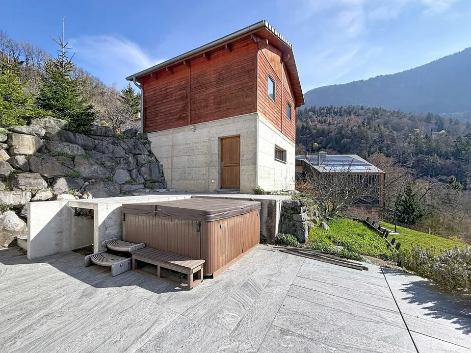 Prachtvolle Architekten-Villa mit spektakulärer Panoramablick auf die Ebene und die Dents-du-Midi