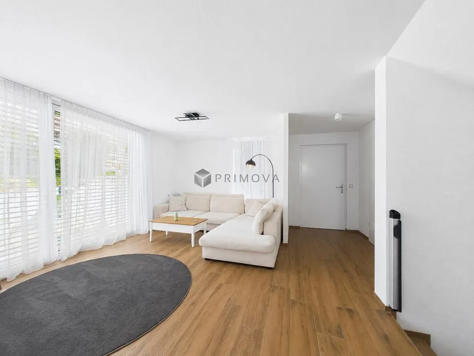 Maison jumelée neuve à portée de main !