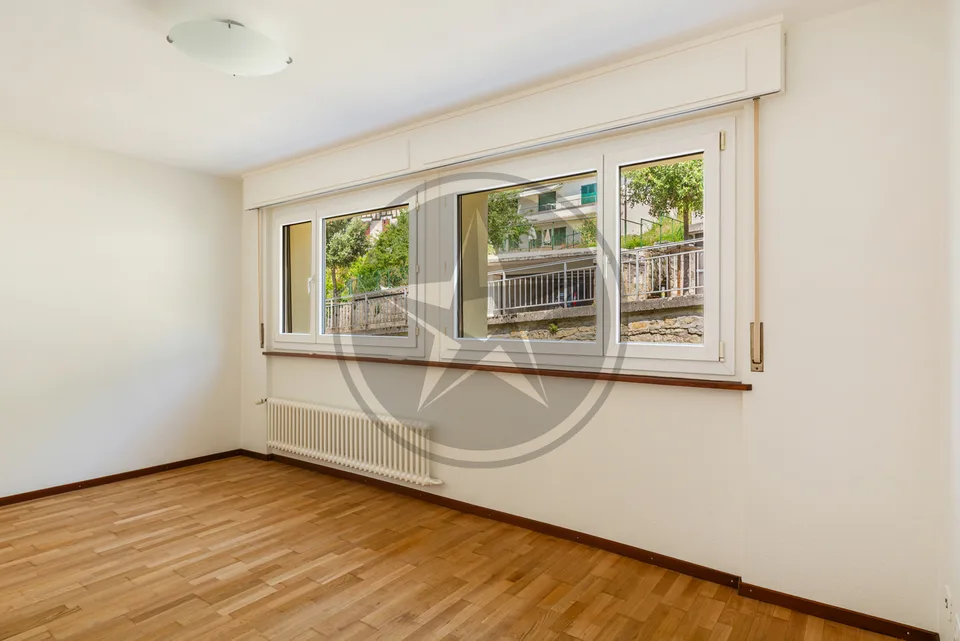 3,5 Zimmer mit Balkon, Seeblick und Garage - nur für Investoren reserviert