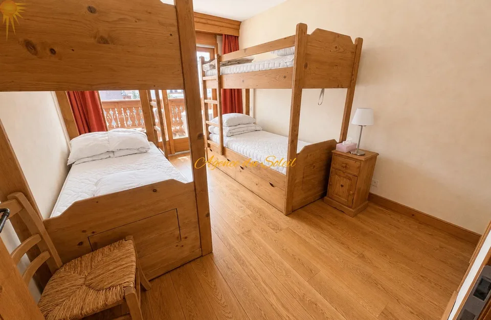 Au coeur de Crans ! Élégant appartement de standing de 3,5 pièces avec vaste terrasse orientée est!