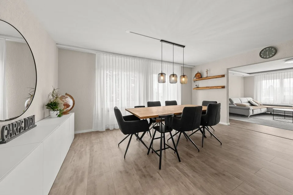 Bellach: 5.5-room terrace house, 200 m² terrace, renovated