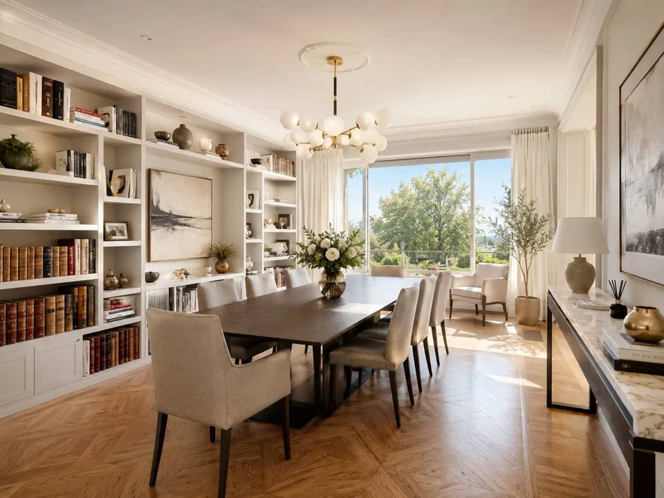 In the heart of Ouchy, 7-room apartment with lake view