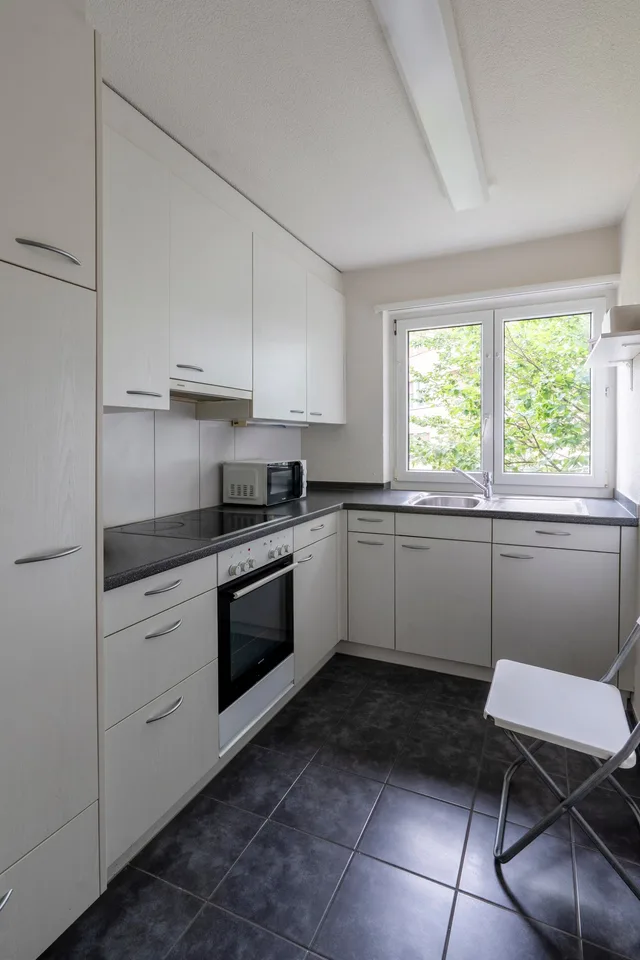 Fully rented multi-family house in a central residential area in Dübendorf