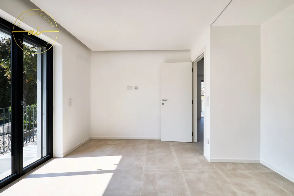 Neue 3.5-Zimmer-Wohnung mit Garten in Balerna N2