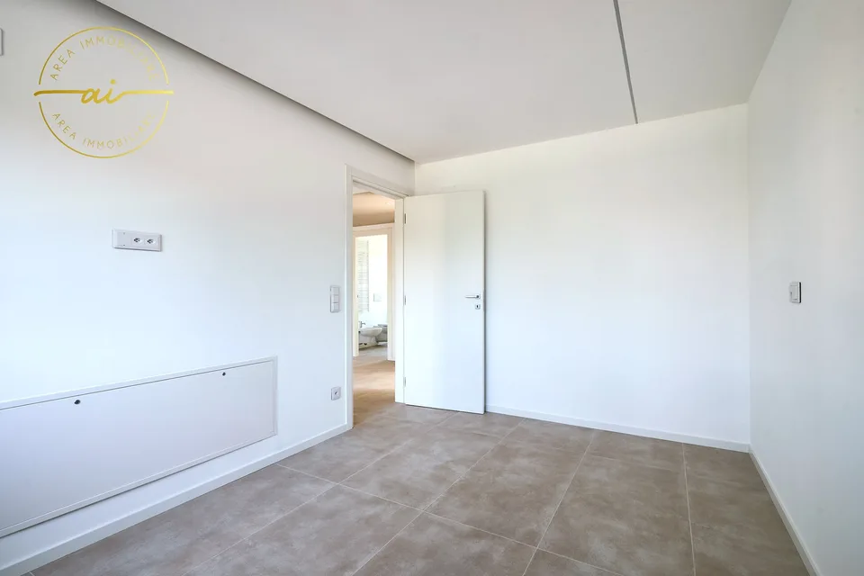 Neue 3.5-Zimmer-Wohnung mit Garten in Balerna N2
